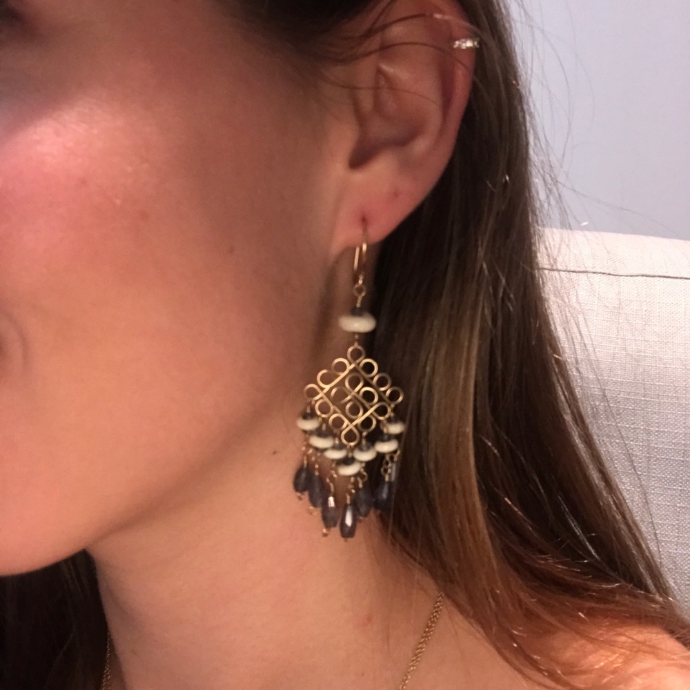 Gold Chandelier earrings - Picture 5 of 7
